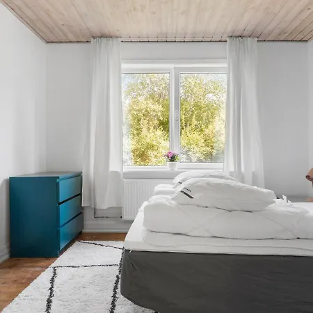 Dom wakacyjny Pet Friendly In With Kitchen *